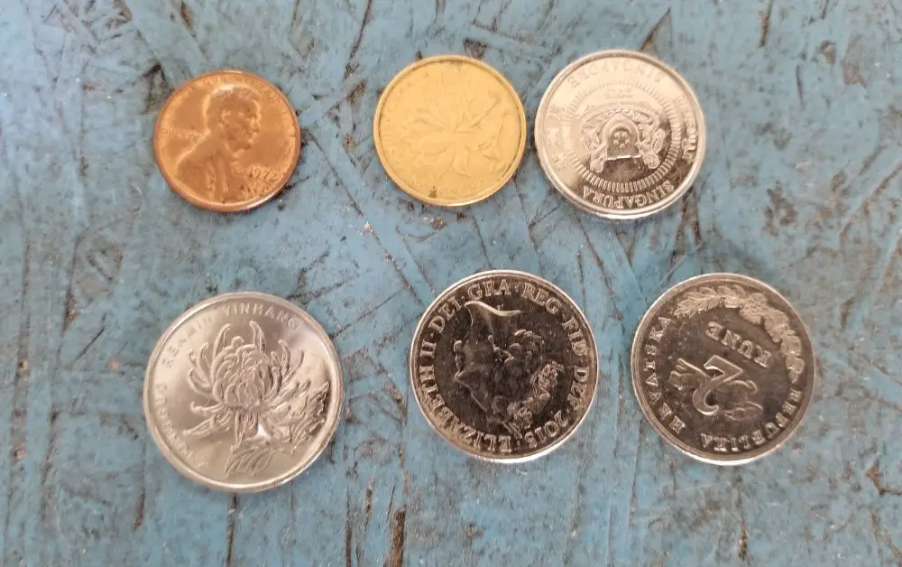 coins-that-jammed-my-vending-machine