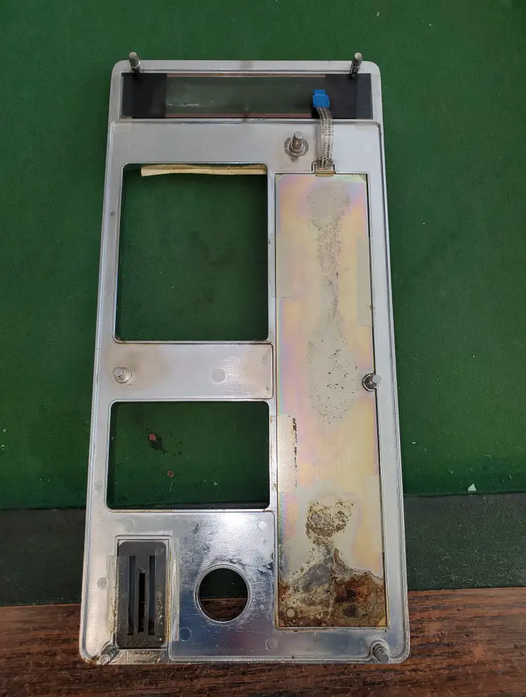 keypad removed from AP 113 snackshop vending machine