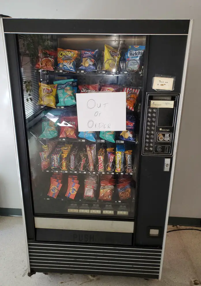 out of order ap 110 series snackshop vending machine